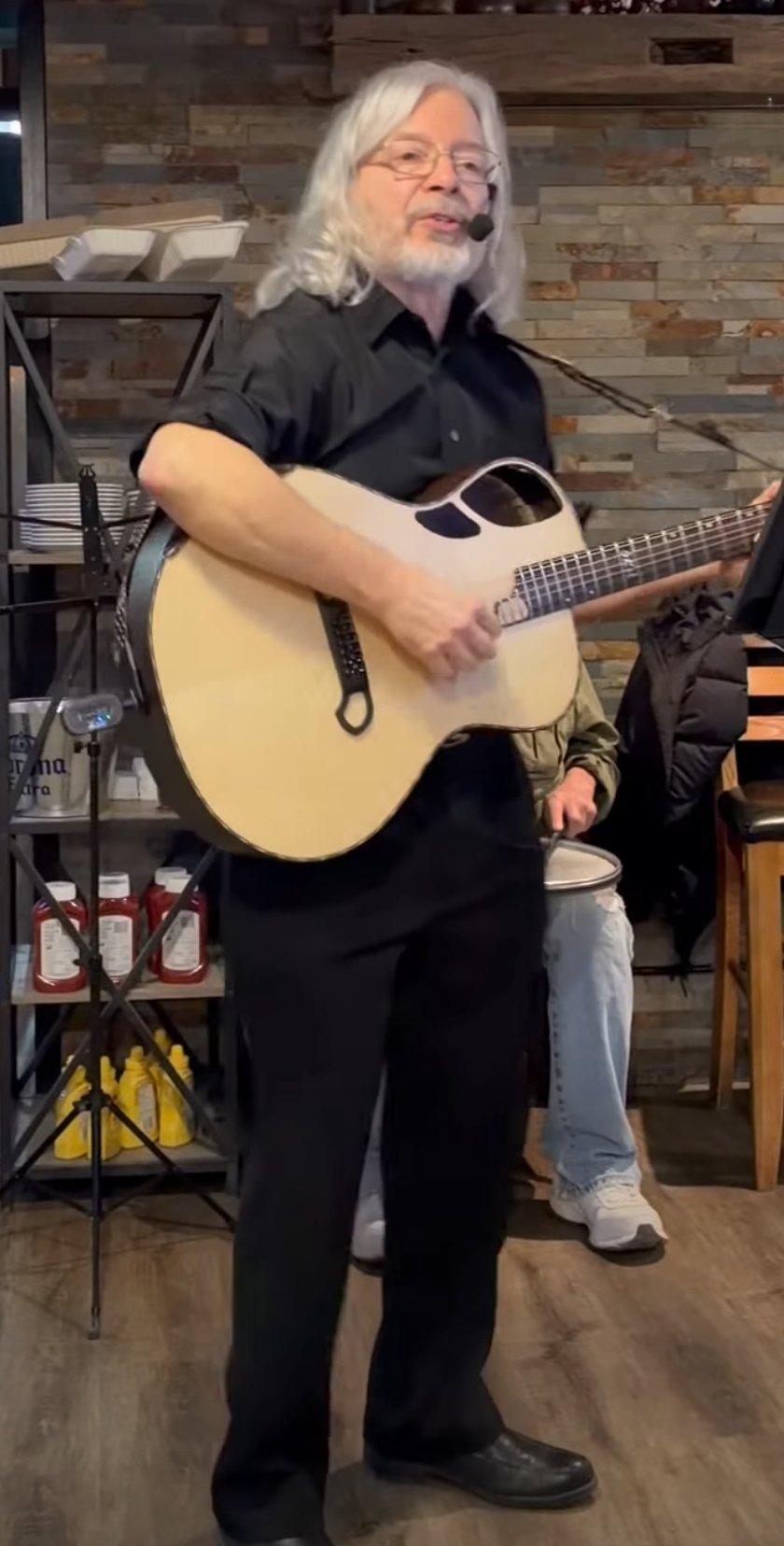 Ken Holman performing at Danby's